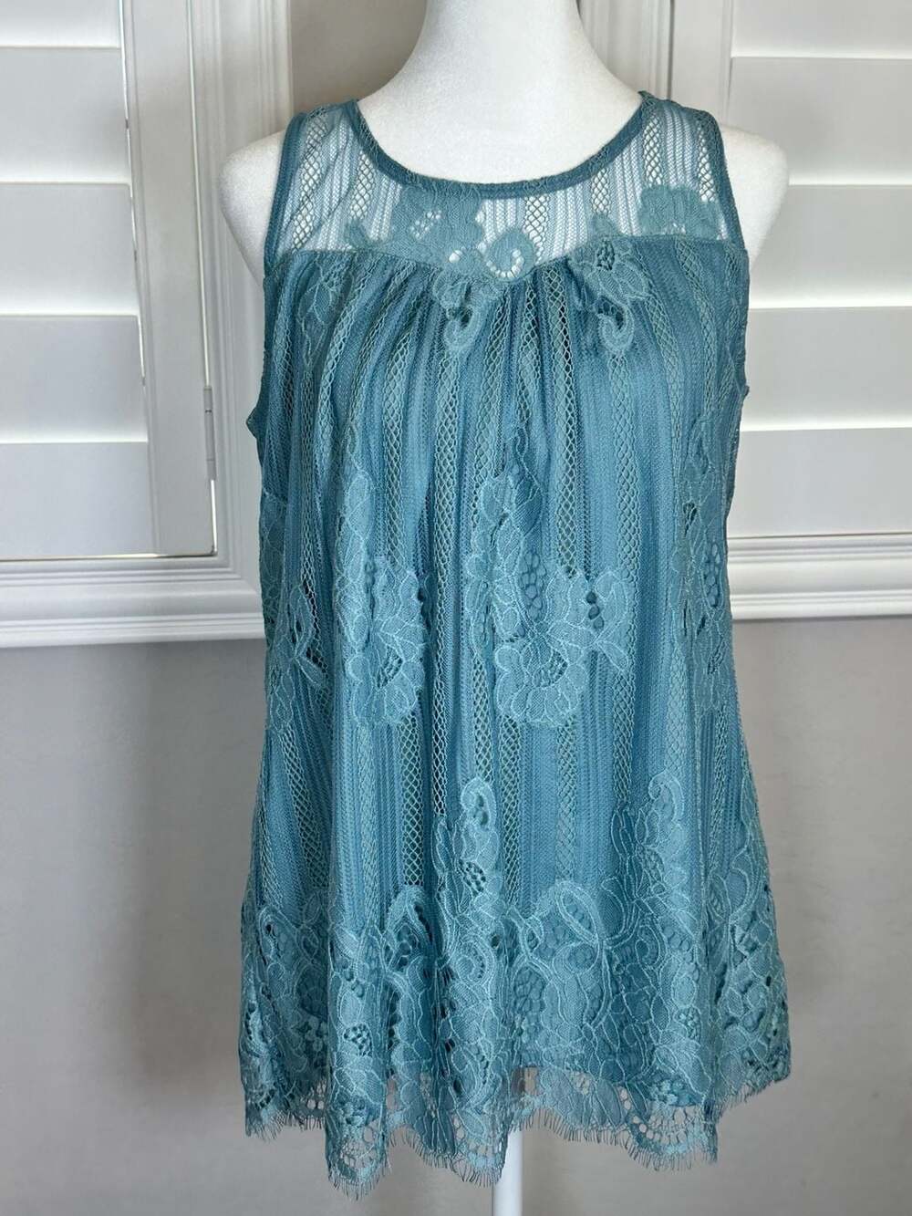 Maurices Blue Lace Overlay Sleeveless Tank Top Size L